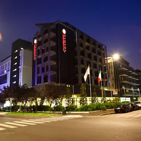 Ramada Plaza By Wyndham Milano-2